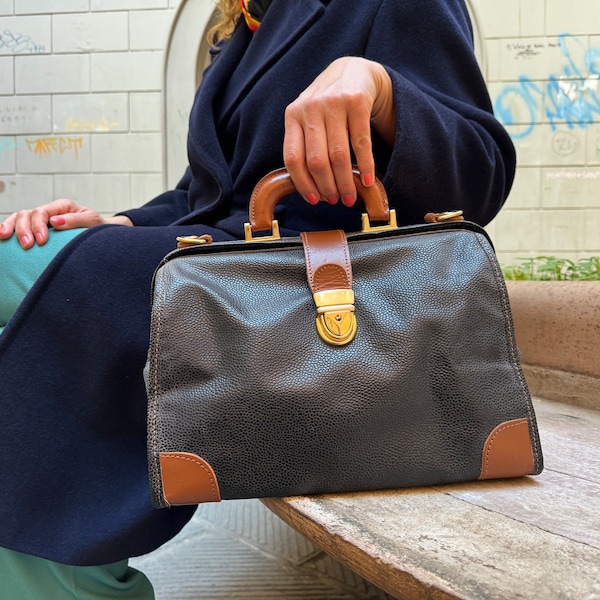 Vintage briefcase bag 1980s  doctors bag, , elegant clutch bag , italian mini handbag top handle.