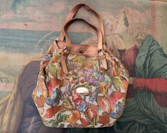 Vintage floral hobo bag 1990s Venezia Vera Pelle. Soft leather bucket bag.