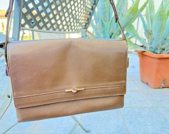 Vintage beige läderkuvertväska från Bucci, italiensk handväska från 1970-talet.
