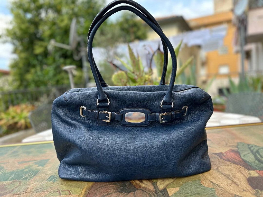 Michael kors monogram handbag navy discount
