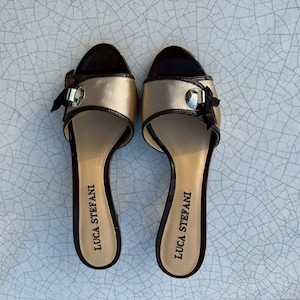 Vintage Low heel open toe mules Luca Stefani. Gold Satin leather springolator shoes. 9 1/2 size (41 eu)