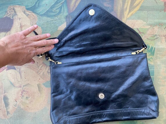 Vintage shoulder bag, envelope purse, italian lea… - image 4