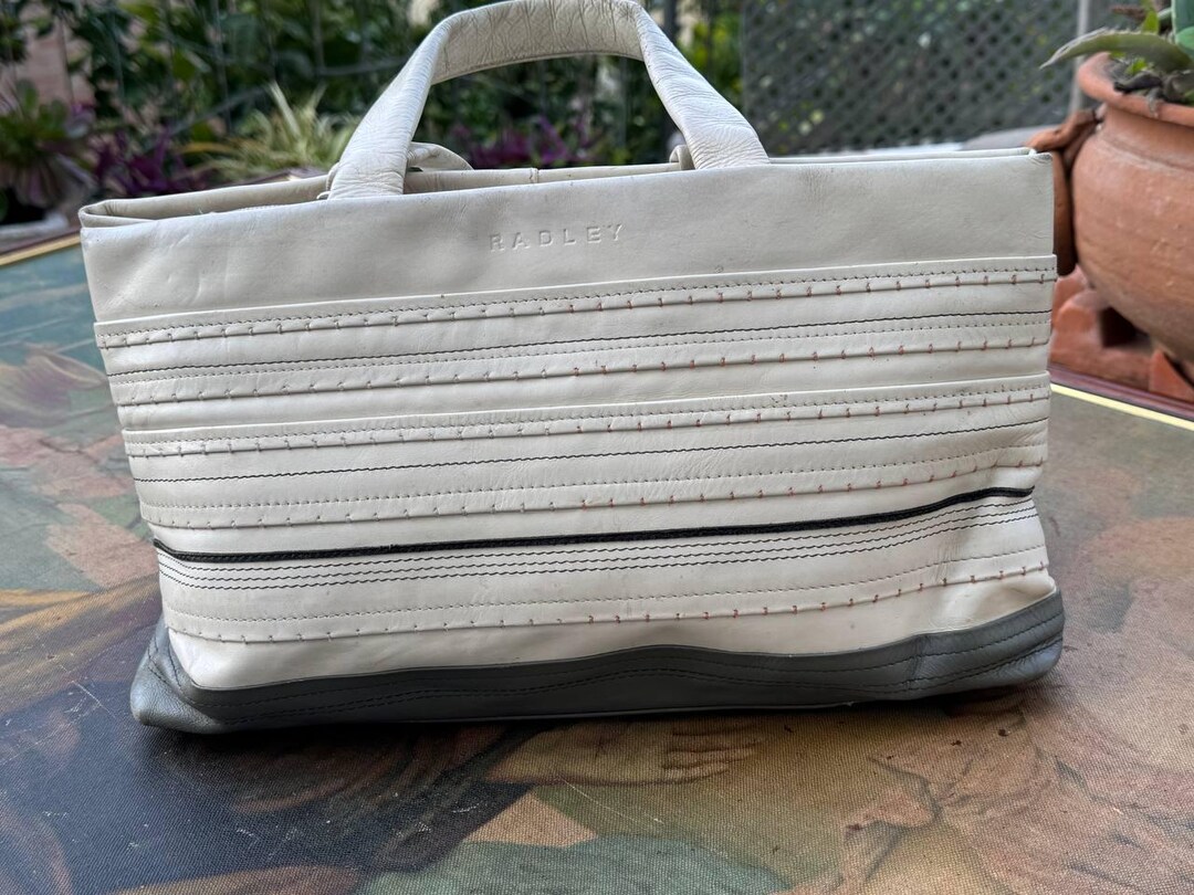 Sac à Main / Sac à Poignet Radley En Cuir Couleur Crème - Occasion élégant