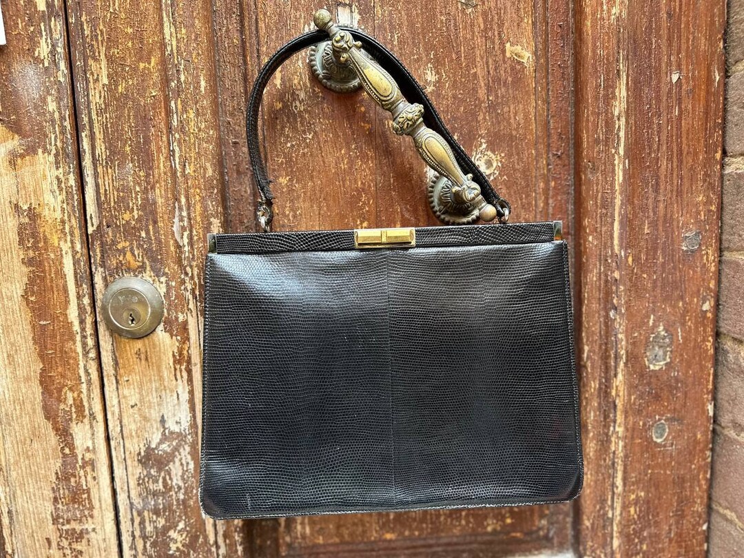 Vintage Soft Black Leather Bag 1970s, Elegant Everyday Bag for Woman