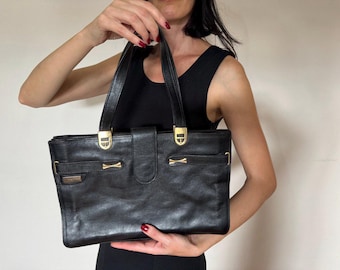 Vintage black leather bag,  italian handbag 1980s. Everyday bag for woman.