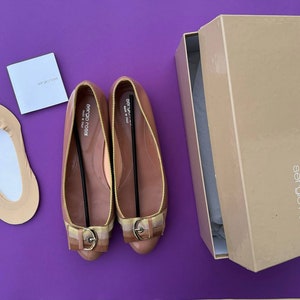 Vintage  Sergio Rossi pink patent leather shoes size 9 1/2 US, 41  eu. Italian designer shoes women flats.