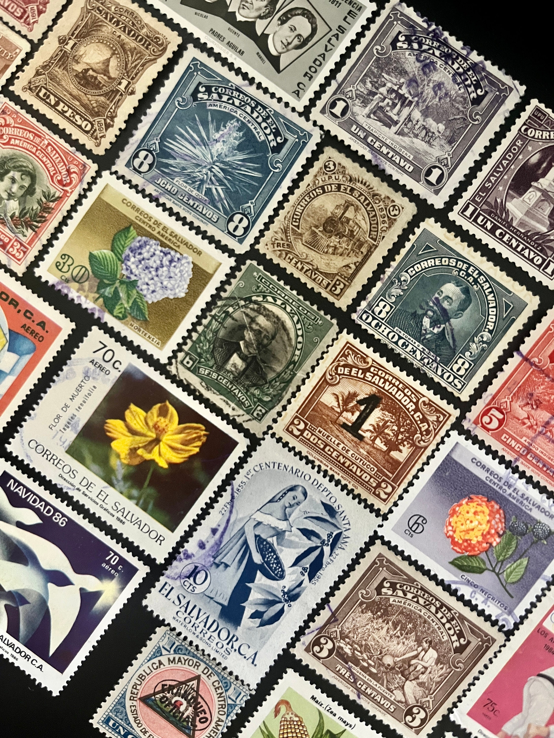 20 Stamp EL SALVADOR Fun Pack // Lot of 20 Different Used Random ...