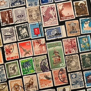Paquete divertido de 50 sellos japoneses // Lote de 50 sellos japoneses usados al azar // Sellos antiguos // Filatelia // Scrapbooking, proyecto de arte