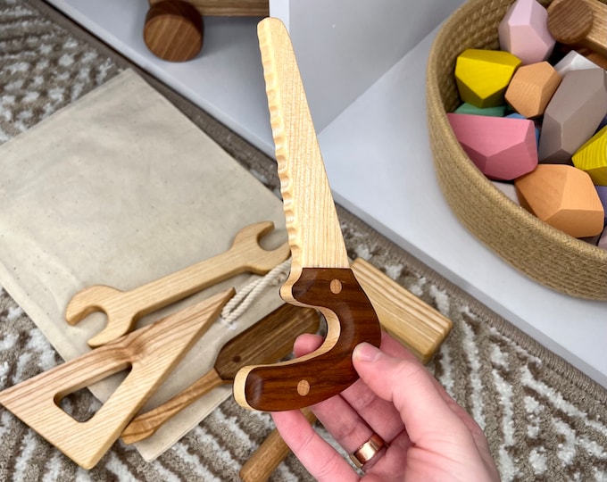 Ein Set Holzschreinereiwerkzeuge für Kinder, Montessori-Holzspielzeug, Waldorfpädagogik, Reparaturset für Kinder, Geburtstagsgeschenk für Jungen, Holzspielzeug