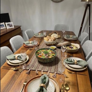 Chemin de table en raphia au crochet : décoration de ferme bohème faite main