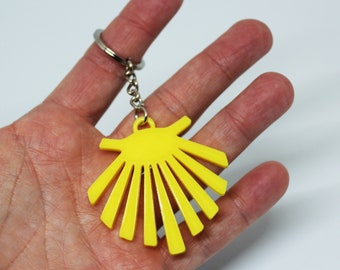 Keychain with the Star of the Camino de Santiago in yellow, do the Camino de Santiago with style, ideal gift.