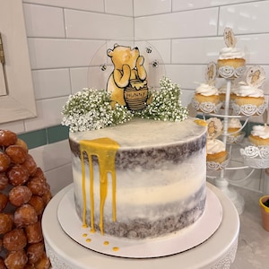 Winnie the Pooh Cake Topper