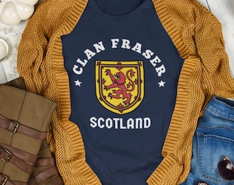 Maglietta del clan Fraser Scotland, maglietta ispirata a Outlander, maglietta di Jamie Fraser, regalo Sassenach, stemma del leone, regalo con stemma di famiglia scozzese
