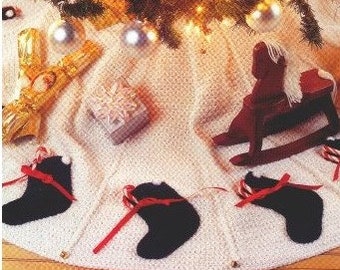 Christmas Tree Skirt CROCHET Pattern - pdf PATTERN Round Christmas Tree Skirt - pdf Vintage Crochet