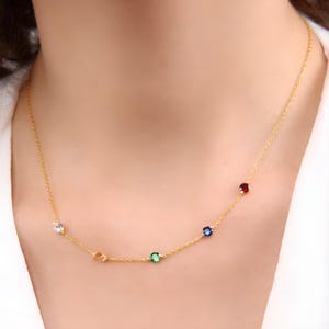 Personalized Family Birthstone Necklace – Custom Mom or Grandma Jewelry – Multiple Kids Birthstones – Mothers Day Gift for Her