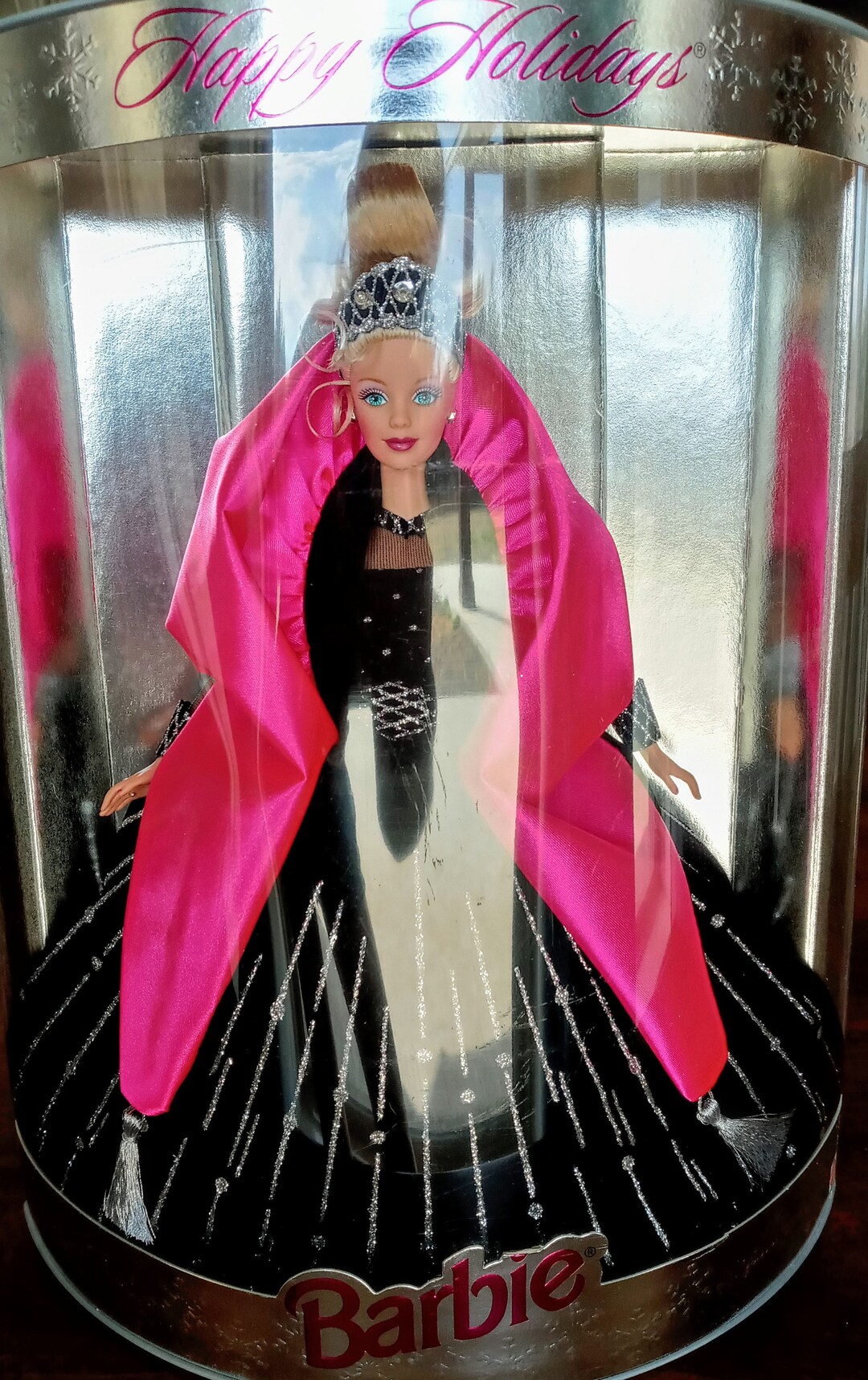 Amazon.com: Barbie Happy Holidays Doll Special Edition (1998