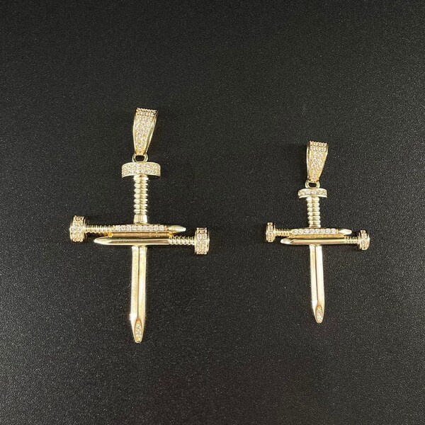 14K Real Yellow Gold Ankh Cross Pendant - Religious Charm On Round Clasp