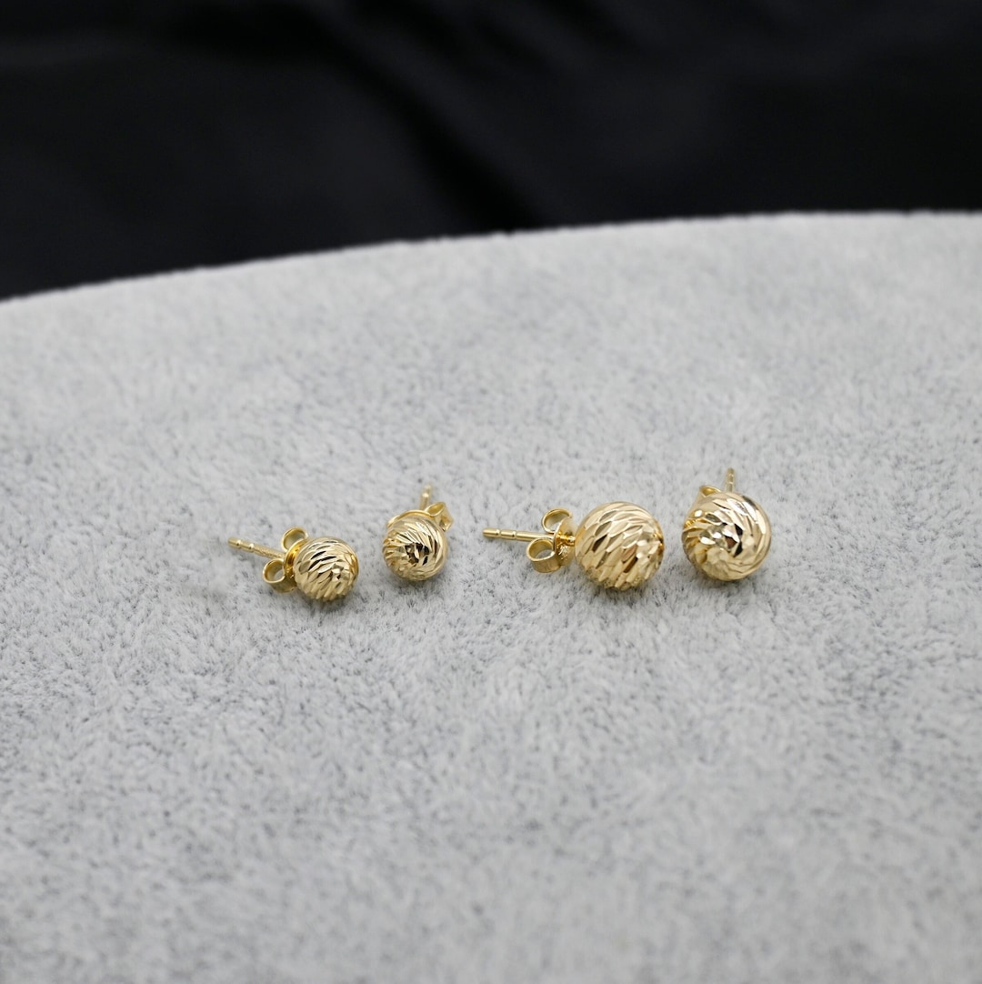 14k Yellow Gold Diamond Cut Flat Design Stud Earrings(8mm)
