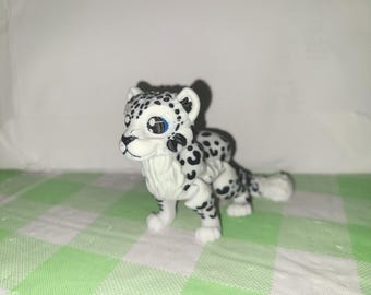 Snow Leopard, Flexi Figure