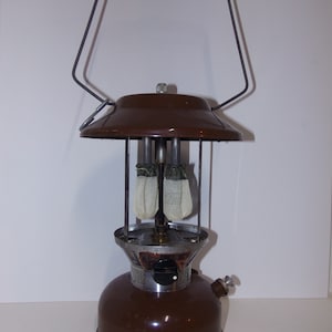 Brauner Coleman 1978 Windlicht Modell 275 Doppelmantel datiert 3/77 NO GLOBE