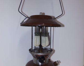 Vintage Brown Coleman 275 Lantern Complete With Picket Fence Globe