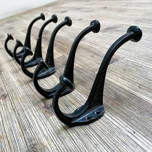 5 Cast iron coat hooks - Rustic - Kolony