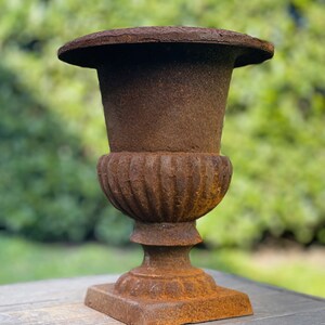 Vase de jardin à la française Jardinière Urne classique 22 cm image 8