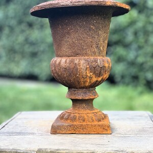 Vase de jardin à la française Jardinière Urne classique 22 cm image 4