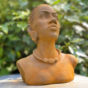 Bust African lady - Afro woman in cast iron