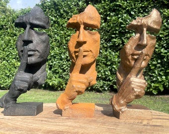 Busto moderno - "Silenzio" - Scultura in ghisa in 3 colori