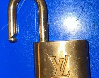 Pinkerly Special Louis Vuitton Padlock and One Key 334 Lock 