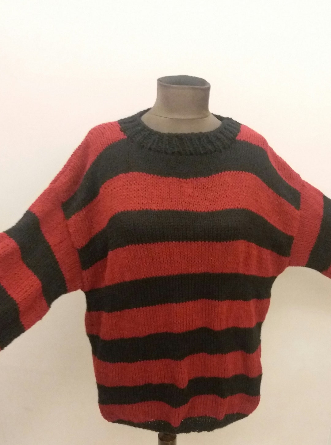 Kurt Cobain Red and Black Striped Jumper Oversize Sweater, Mens Grunge Sweater, Unisex Knit
