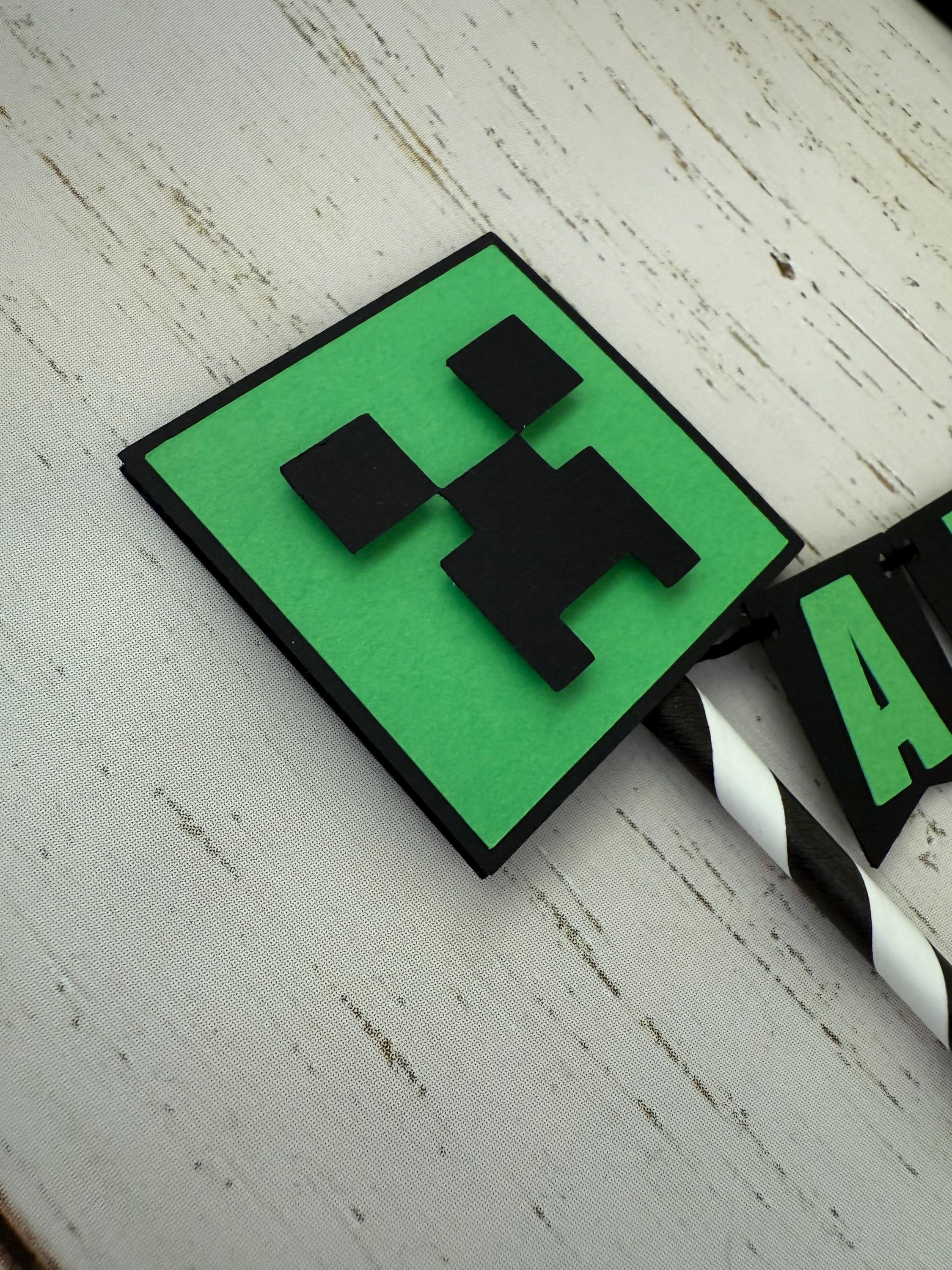 Simple Minecraft Cake Topper