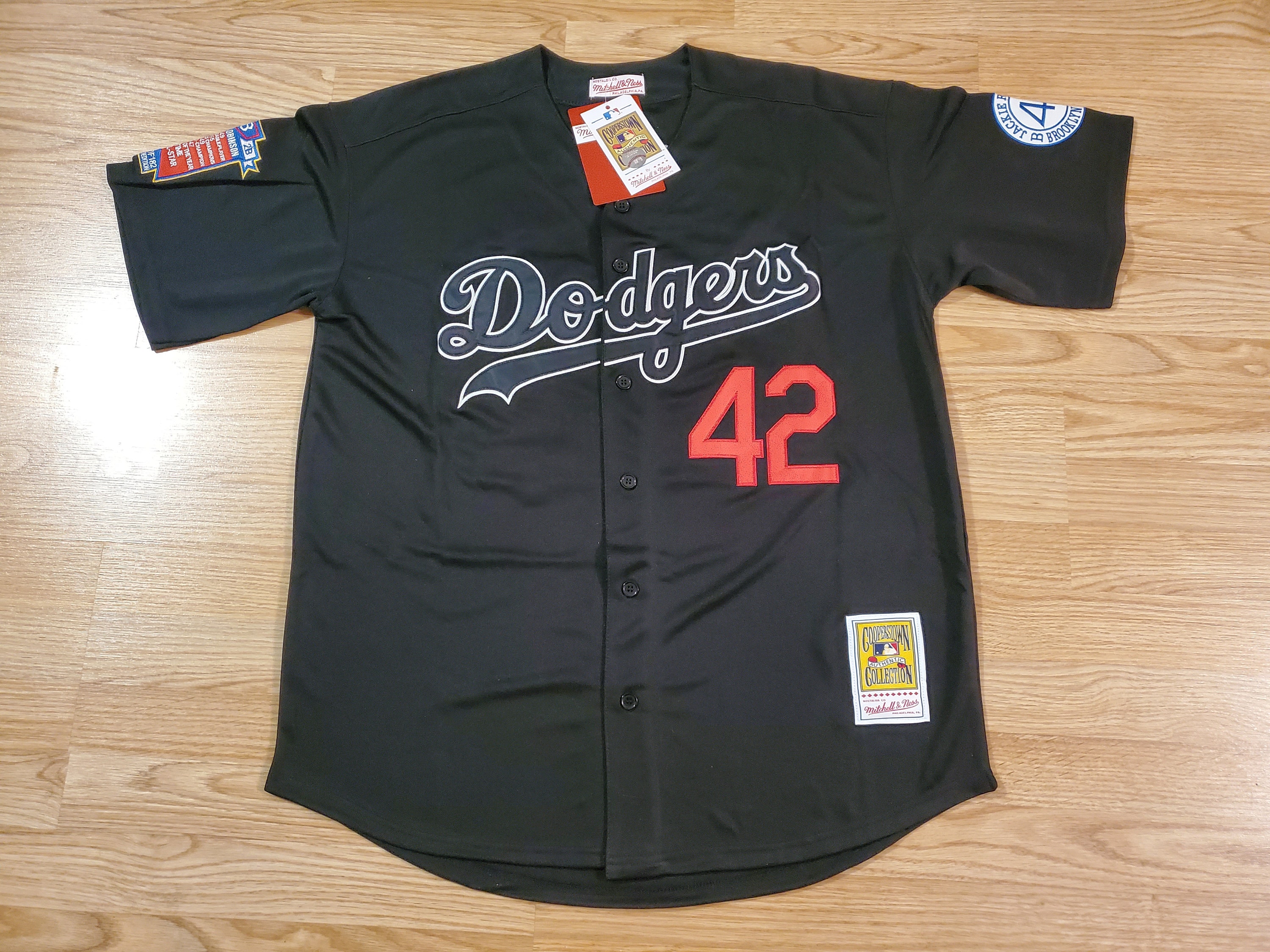 Jackie Robinson #42 Los Angeles Dodgers Black PRINTED BASEBALL JERSEY-XL -  Jerseys & Cleats, Facebook Marketplace