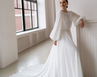 Minimalist Wedding Dress Valeria