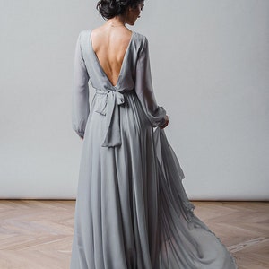 Robe de mariée grise en mousseline de soie Rara image 6