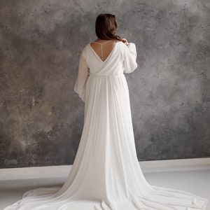 Plus Size Classic Wedding Dress Valeria image 2