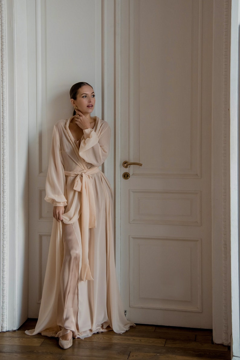 Chiffon beige set robe and slip image 1