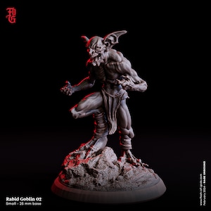 DnD Goblin Miniature Monster Miniature | 32mm Scale | Dungeons and Dragons DnD Dungeon Master Rabid Goblin Figurine