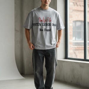 Systemfehler – Gehirn nicht gefunden – T-Shirt-Design, Programmierer-Humor, arabische Kalligrafie (Digitaler Download)