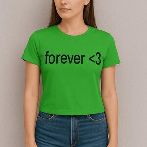 Le t-shirt anniversaire de gosse « Forever &lt;3 » – T-shirt audacieux et affectueux