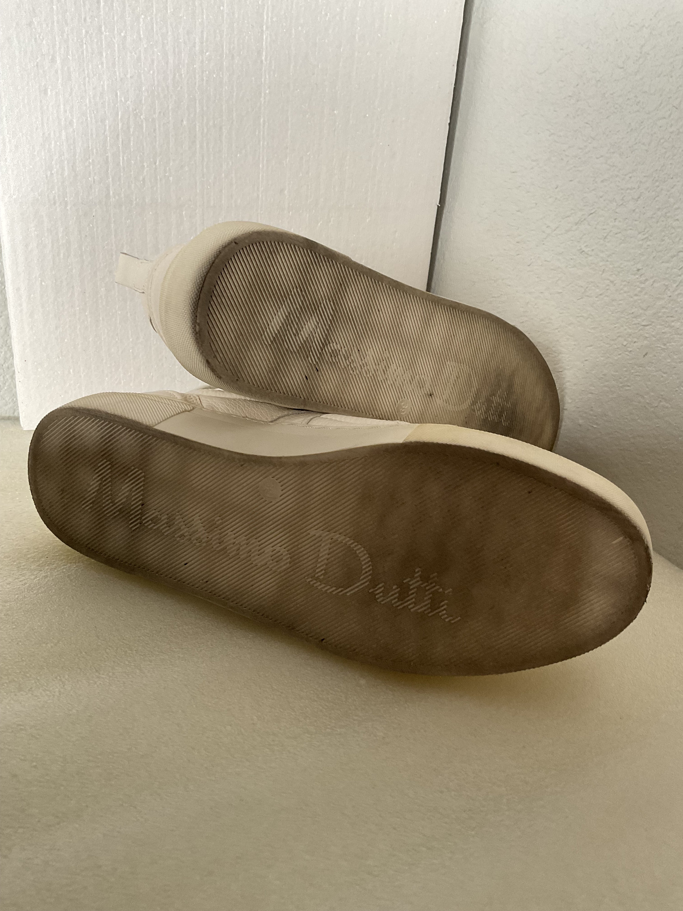☆日本未入荷*Massimo Dutti*本革スティッチスニーカー/WHITE☆ 新品 massimo dutti ホワイト レザー スニーカー 日本未発売