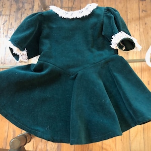 Molly&#39;s Evergreen Velvet Dress, Molly&#39;s Christmas Dress, American Girl, Pleasant Company, First Version, Retired