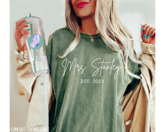 Personalized Mrs Shirt, Comfort Color Shirt, Custom Wife Shirt, Bridal Party Shower present Oversized Retro Bride Shirt, Bride crew Neck tee