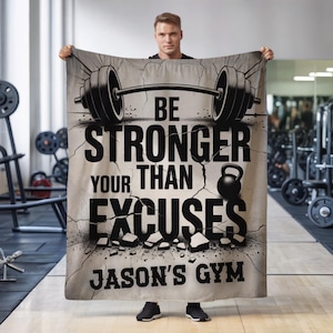 Personalisierte Gym Zeichen, kundenspezifische Kraftdreikampf Flagge, motivierende Gym Banner, Geschenk für Fitness-Enthusiasten, Bodypainting Raumdekor, Mannhöhle Fitness-Studio Kunst