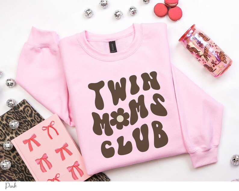 Sudadera para mamá de gemelos, camiseta para papá de gemelos, idea de regalo de cumpleaños para mamá primeriza, camiseta para mamá de gemelos embarazada, regalo para el día de la madre, sudadera para mamá, sudadera con capucha imagen 5