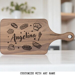 Tagliere per formaggi Baking Essentials, vassoio da portata in stile chef, tagliere personalizzato, regalo di inaugurazione della casa, decorazione da cucina, regalo per gli amanti della pasticceria