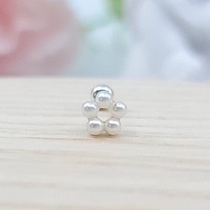 925 Silver, 20G thickness, Cute Pearl Flower Piercing for Cartilage and Earlobe, 6mm length, Stud size is about 5 mm