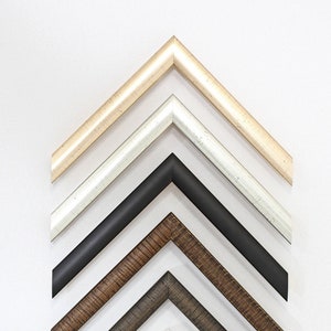 11/16" Wood Frames - Custom-made picture frames