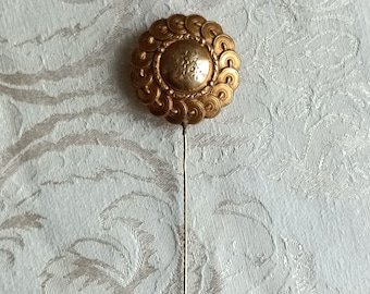 Épingle à Chapeau Vintage Dorée en Laiton. Broche en Métal, Décor Floral Moulé en Relief, Années 1900-Funbroc France